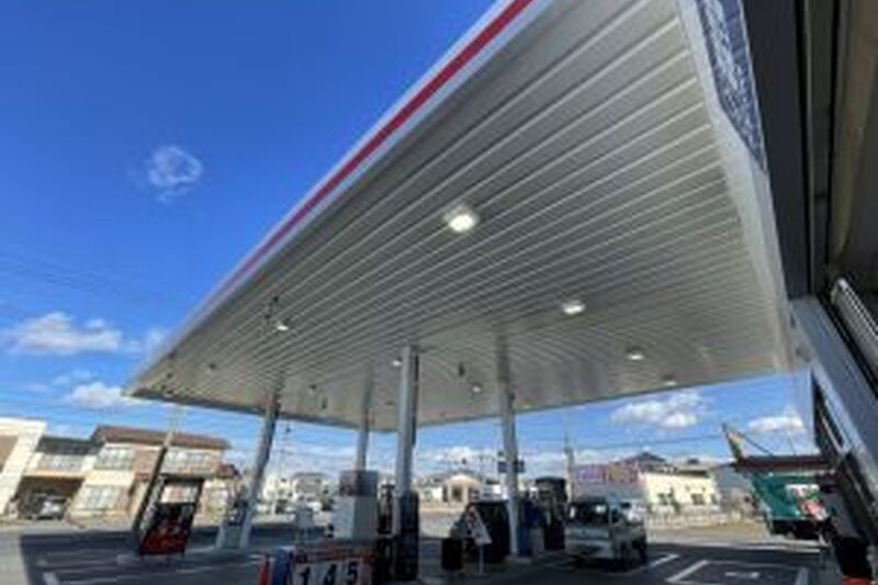 茨城県古河市ガソリンスタンド照明交換工事(LED化)