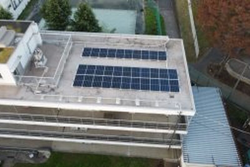 千葉県千葉市内中学校 屋上太陽光電気工事2