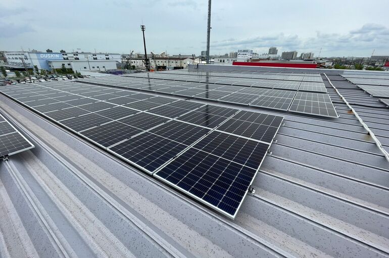ぐるぐる大帝国　太陽光発電設備設置工事①